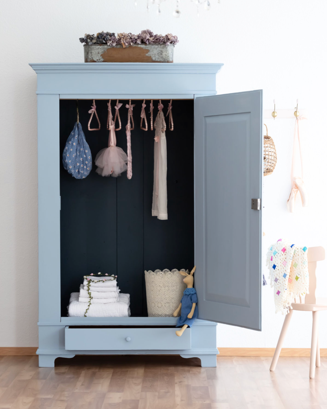 Large Vintage Wardrobe / Linen Cupboard