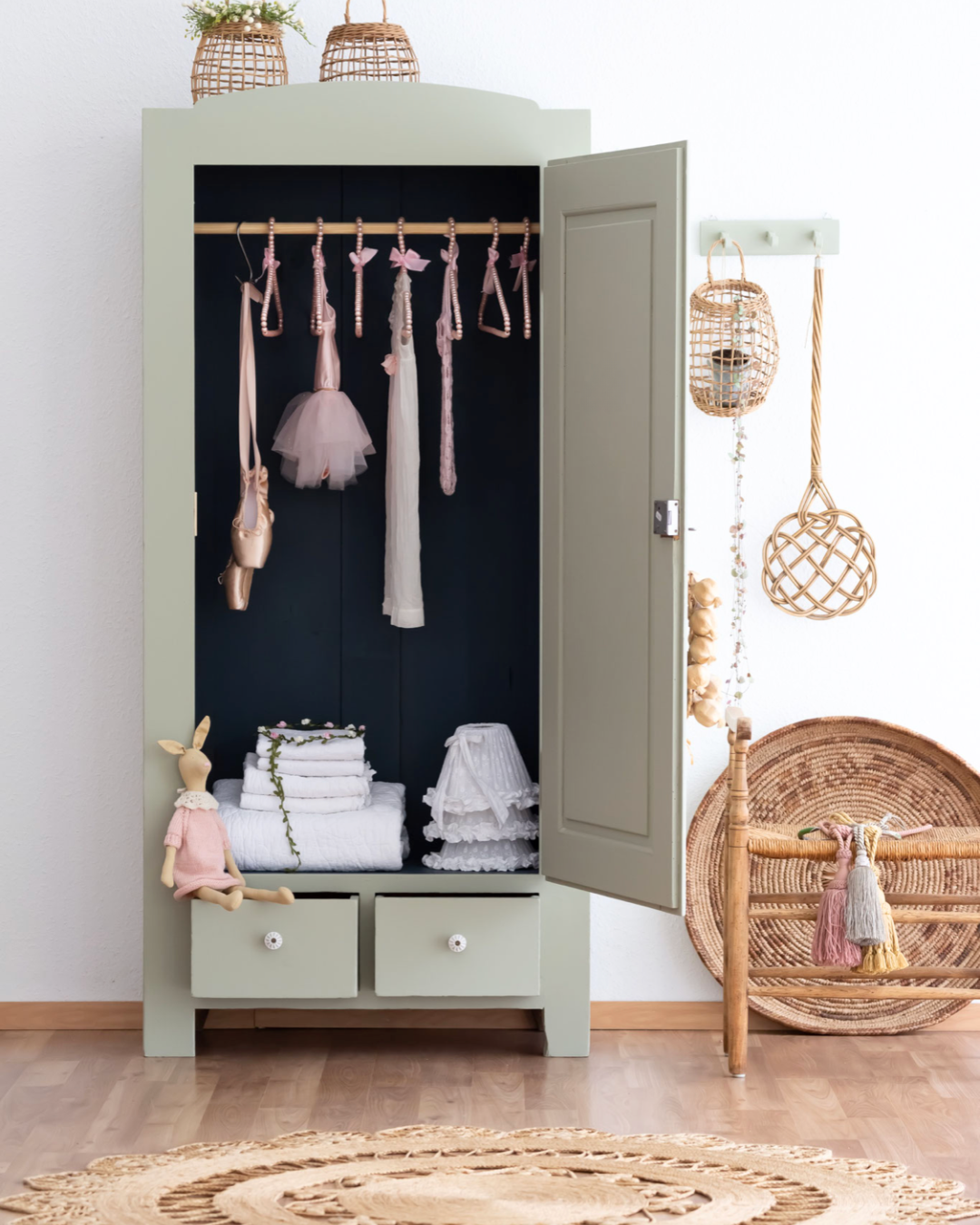 Vintage Wardrobe / Linen Cupboard