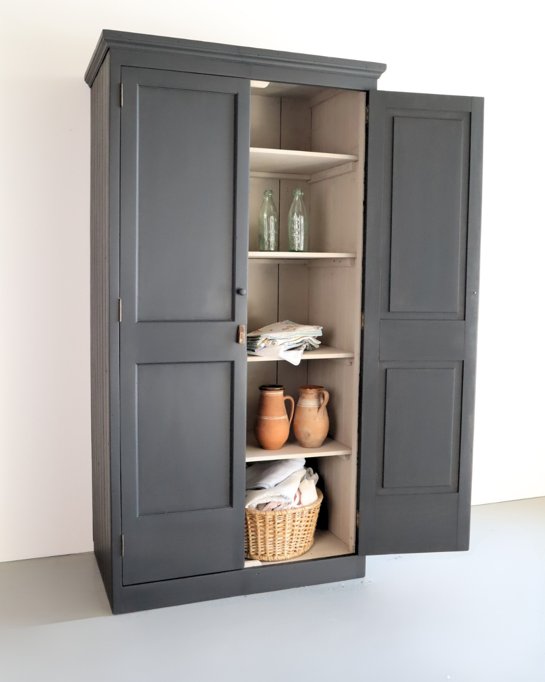 Vintage Housekeepers Larder / Linen Cupboard