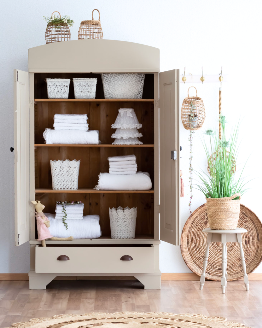 Mid Century Double Wardrobe / Linen Cupboard