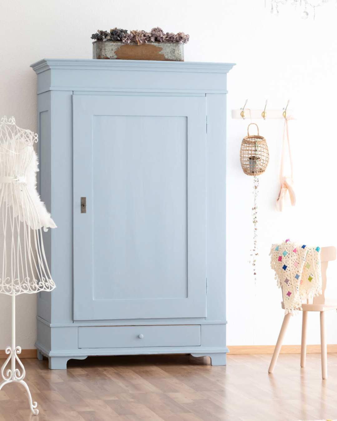 Large Vintage Wardrobe / Linen Cupboard